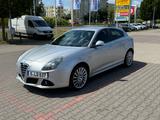 Alfa Romeo Giulietta 1.4 TB 16V MultiAir TÜV NEU 8-fach ber - Alfa Romeo Giulietta in Berlin