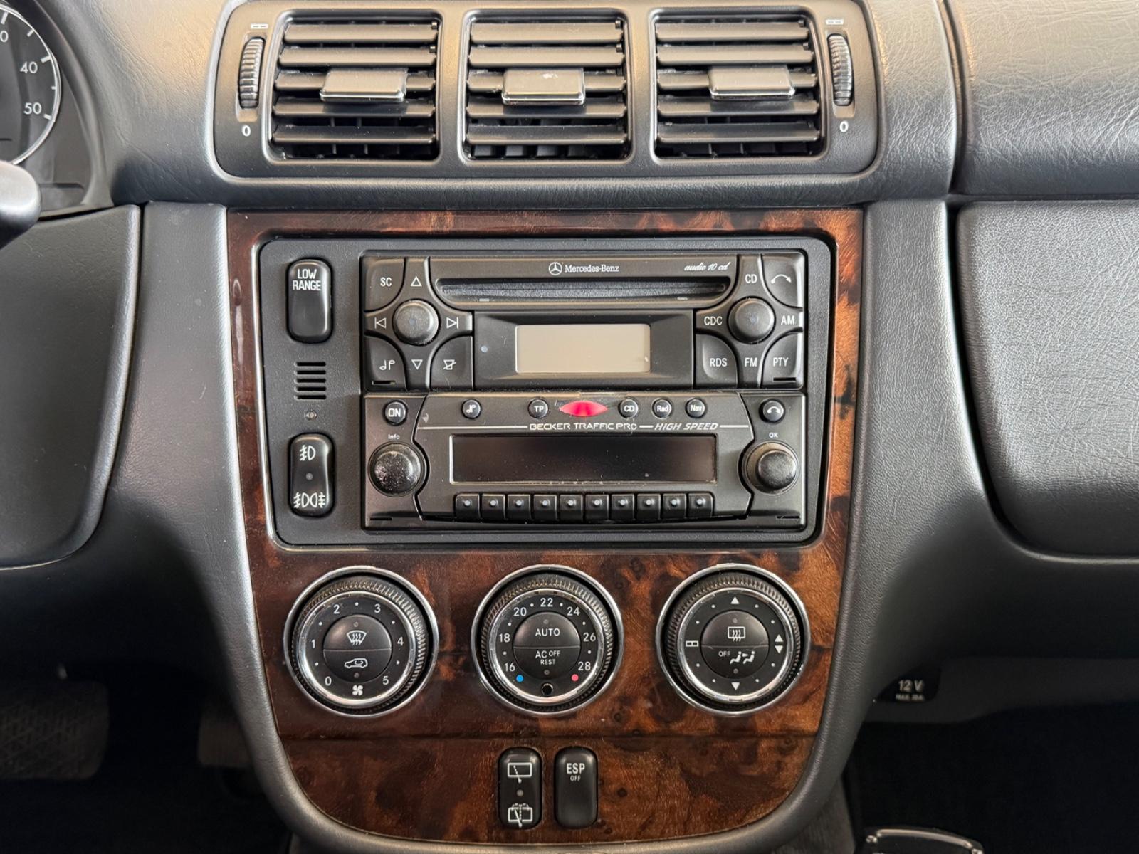 Mercedes-Benz ML270 2005 — photo 10