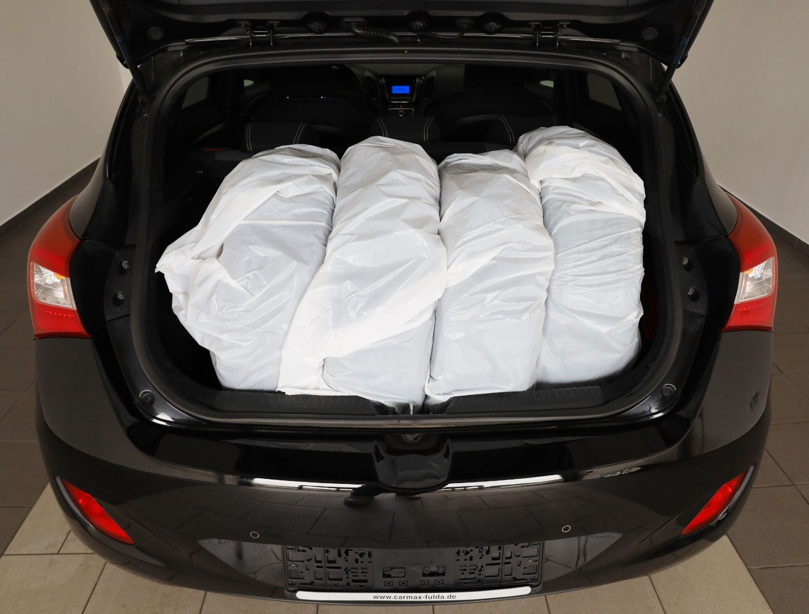 Fahrzeugabbildung Hyundai i30 blue Passion SH,PDC,8 fach bereift