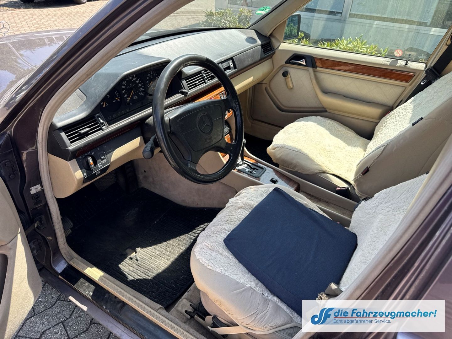 Fahrzeugabbildung Mercedes-Benz E 220 ET-Modell 220TE Alarm el.SP Spieg. *EXPORT