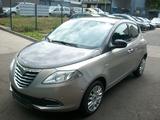 Lancia Ypsilon Gold*Automatik*Klima*PDC*Euro5*Top* - Lancia Ypsilon mit Benzin-Antrieb