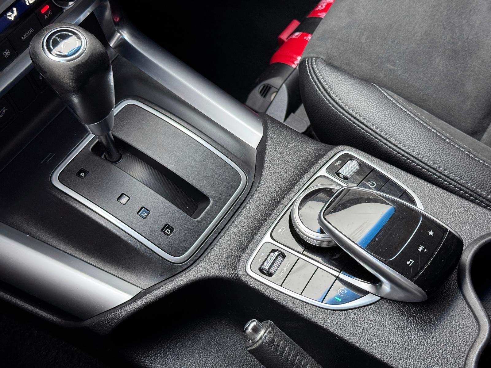 Fahrzeugabbildung Mercedes-Benz d POWER-EDITION/4MATIC/LED/KEYLES/360°/AHK
