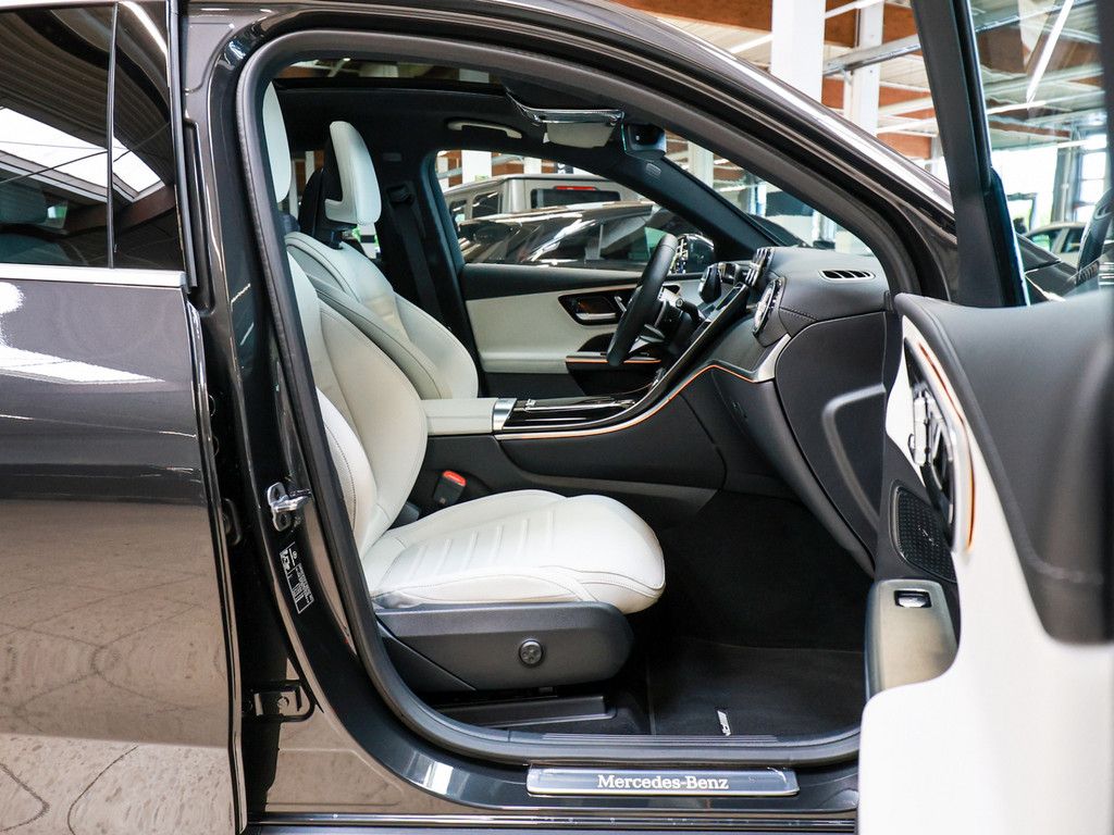Mercedes-Benz GLC 220 d 4M Coupé Edition AMG Line AHK PANO LED imagem 3