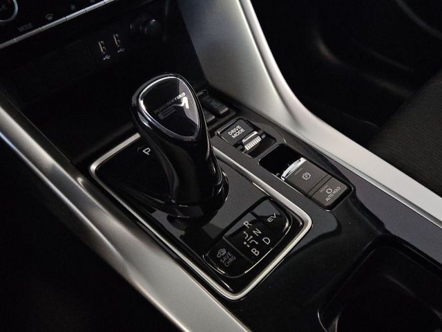 Eclipse Cross 2.4 MIVEC BASIS Hybrid 4WD