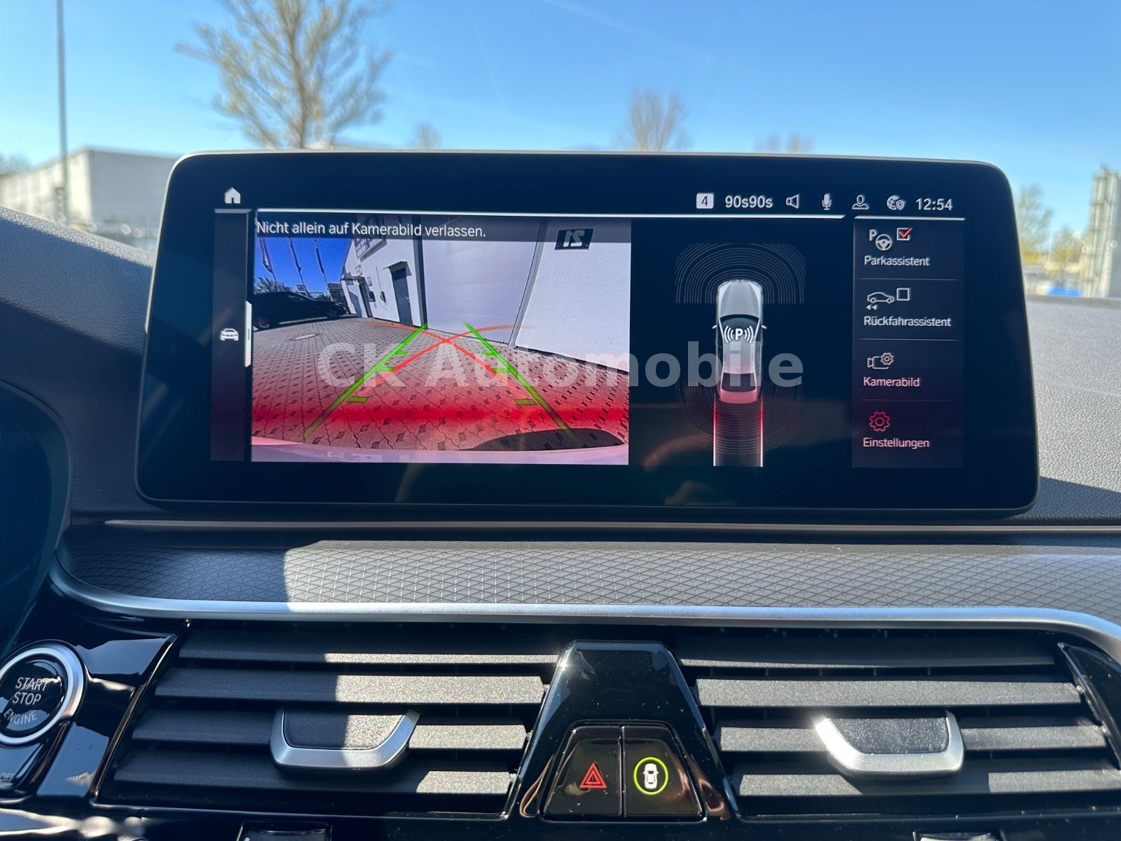 Fahrzeugabbildung BMW M550i xDrive Lim./Shadow-Line/Navi/Leder/LED/Kam