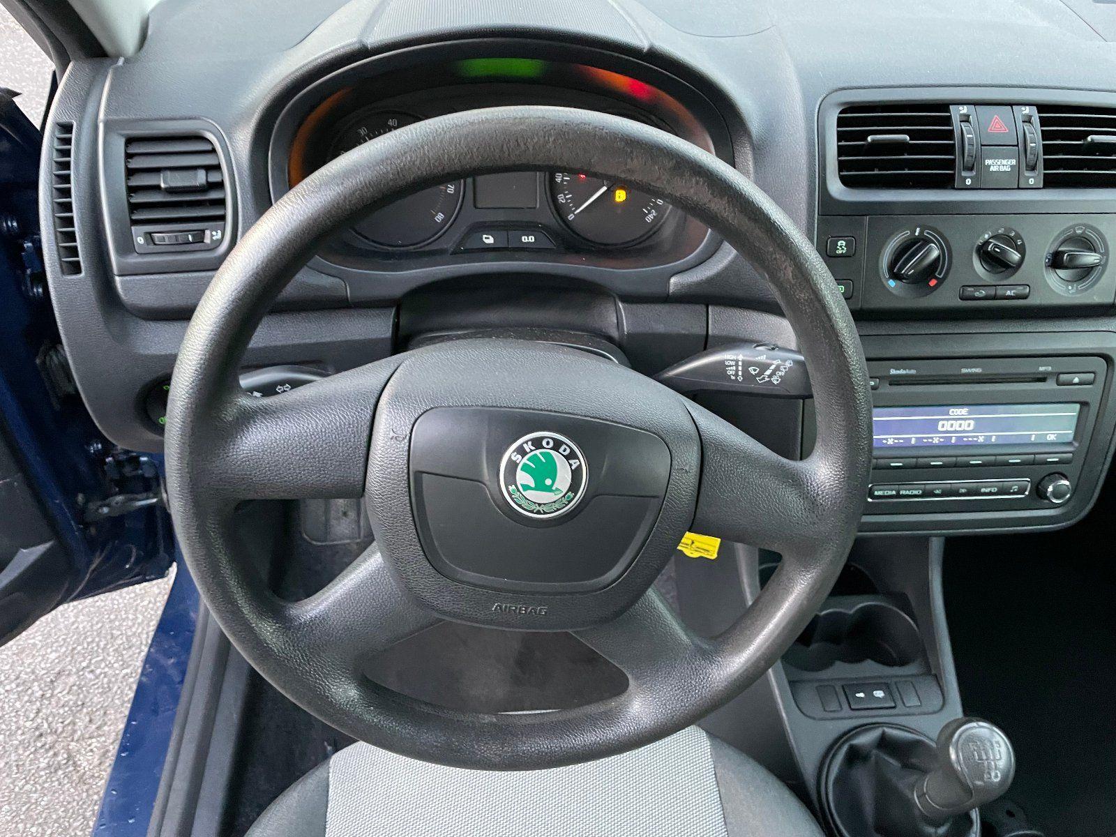Skoda Fabia 2010 — photo 11