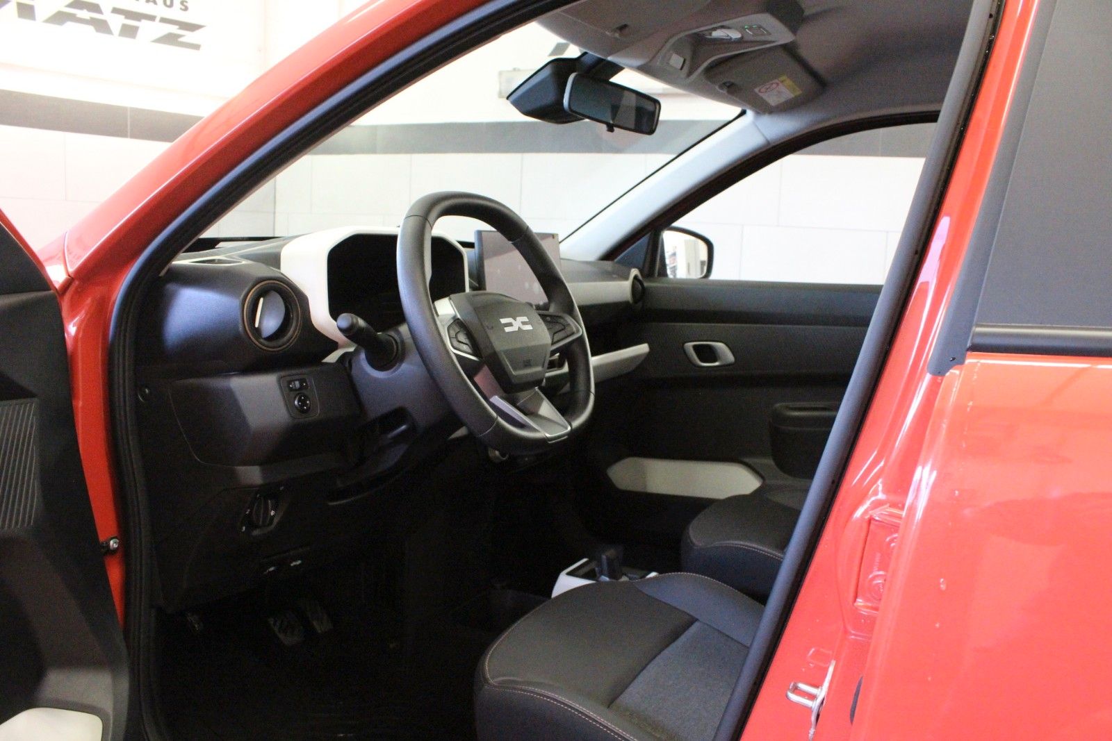 Fahrzeugabbildung Dacia Spring electric 100 Extreme