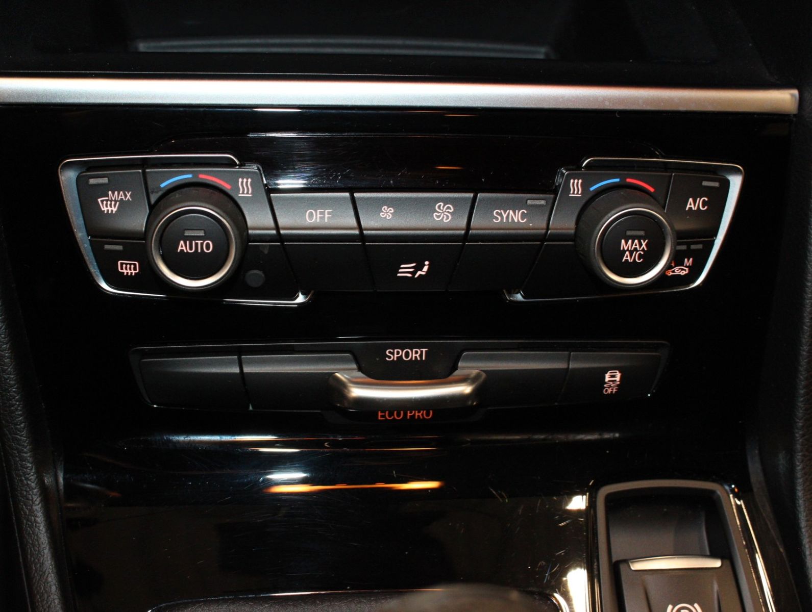 Fahrzeugabbildung BMW 216 i Active Tourer Advantage 1. Hand*TOP