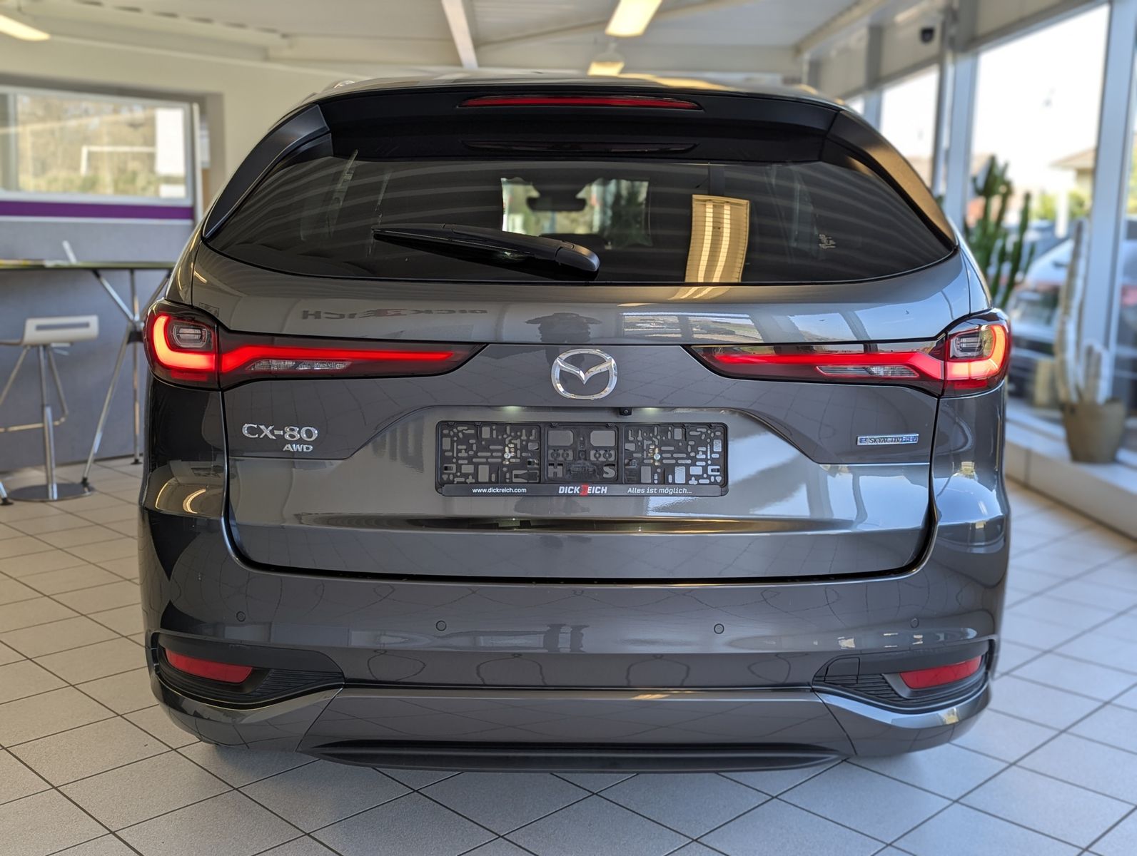 Fahrzeugabbildung Mazda CX-80 2.5 SKYACTIV PHEV 327 HOMURA+ 7-Sitze Pano