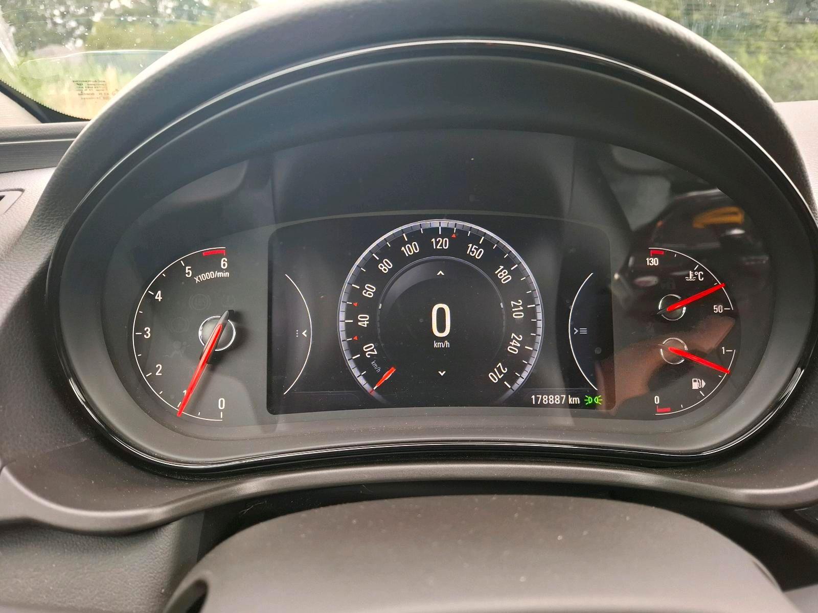 Opel Insignia 2014 — photo 8