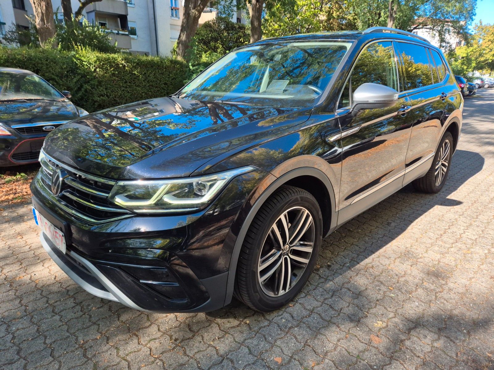 Volkswagen Tiguan Allspace2.0TDIElegance 4MAlcant 16999NETT
