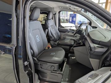 Ford Tourneo Custom L1 Active MATRIX B&O