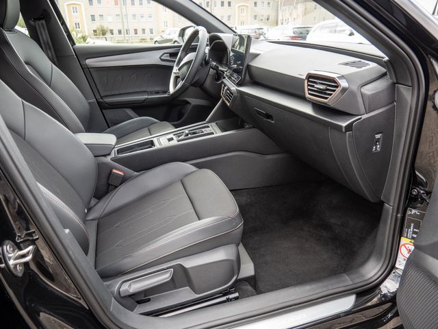 Leon 1.5 TSI KEYLESS PDC SHZ KAMERA NAVI ACC LED