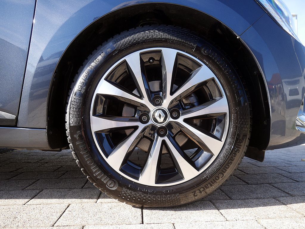 Fahrzeugabbildung Renault Clio Equilibre 1.0 KLIMA PDC LED SCHEINWERFER