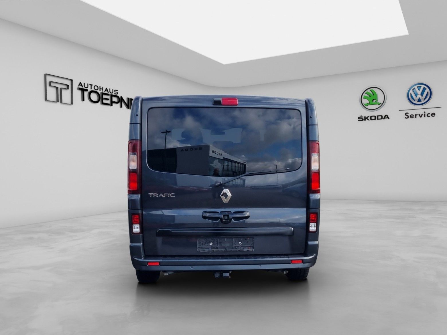 Fahrzeugabbildung Renault Trafic Combi L2H1 Grand SpaceClass 2,0 dCi autom