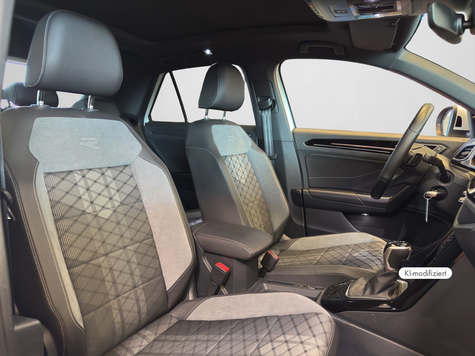 Volkswagen T-Roc - Bild 5