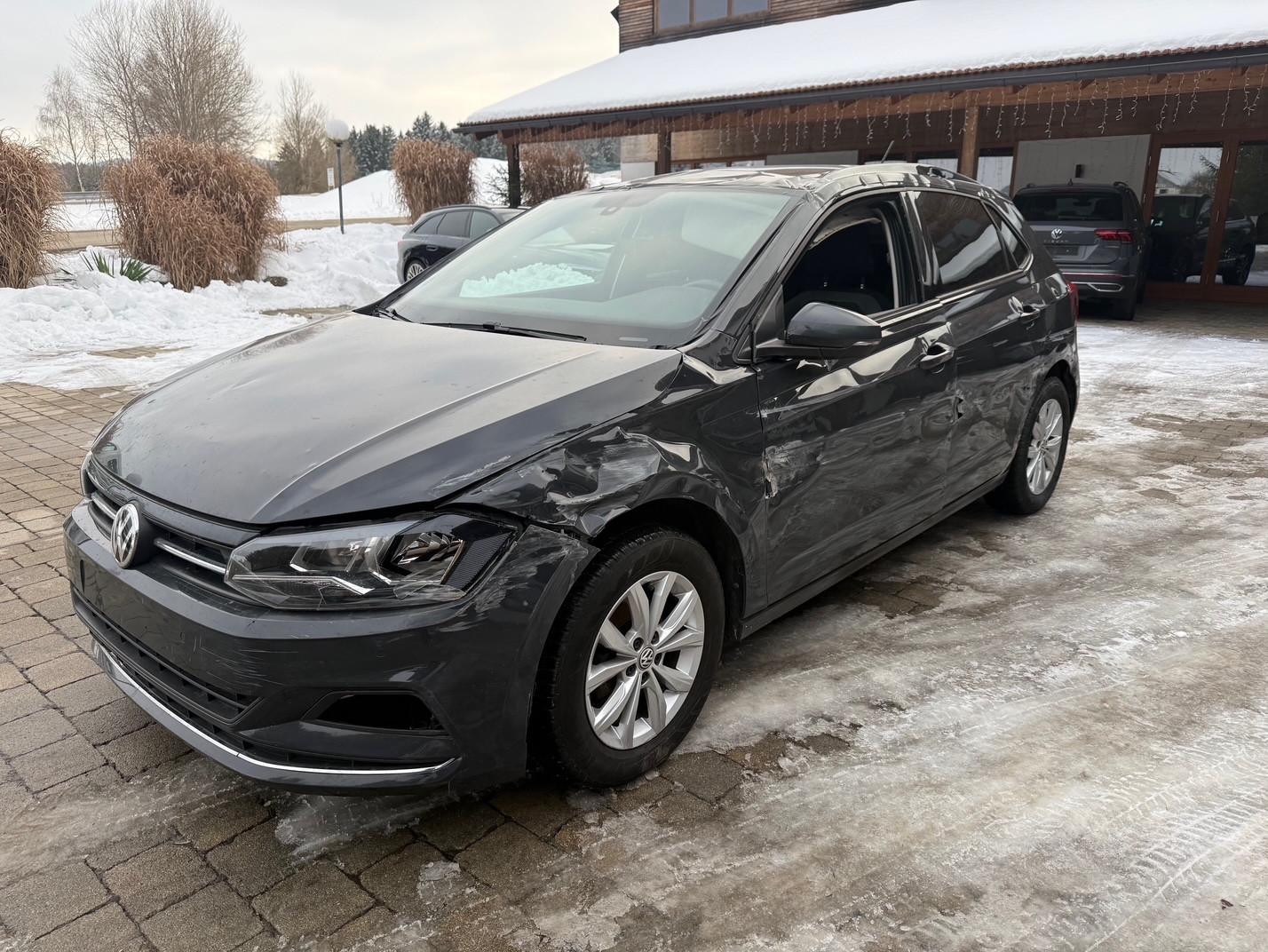 Volkswagen Polo VI 1.0 TSI Highline Climatronic/Navi