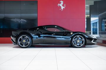 صورة 6 لـ 2022 Ferrari 296 GTB