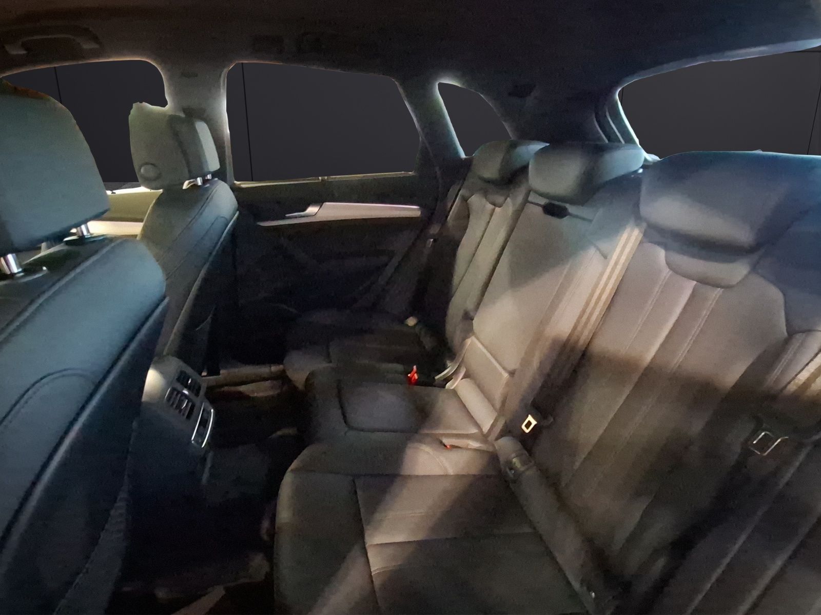 Fahrzeugabbildung Audi Q5 45 TFSI S-Line quattro S-tronic STH Matrix AH