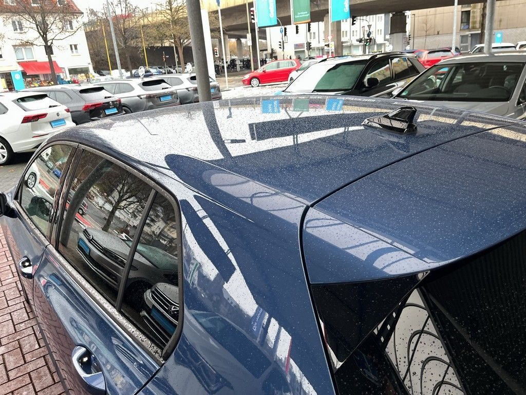 Volkswagen Golf - Bild 12