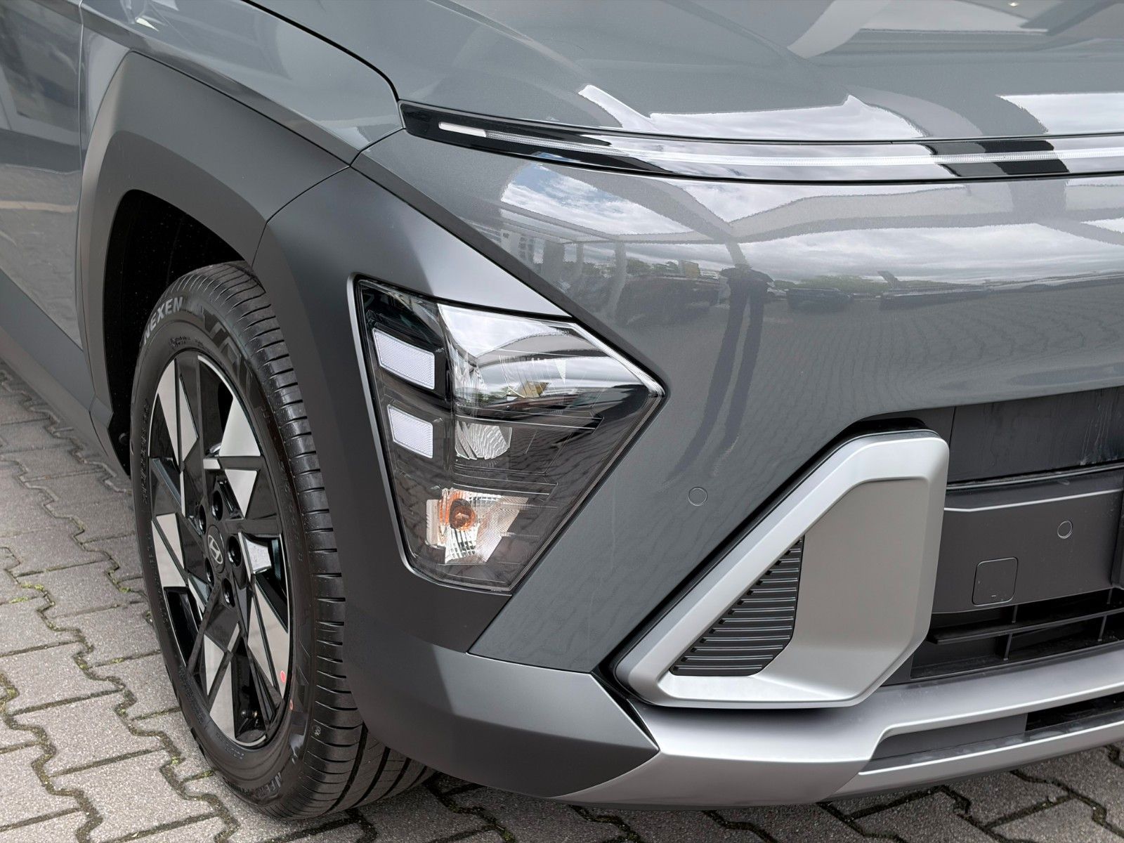 Fahrzeugabbildung Hyundai Kona 1.6 GDI Trend KlimaA,LED,Navi,SHZ,el.Heck