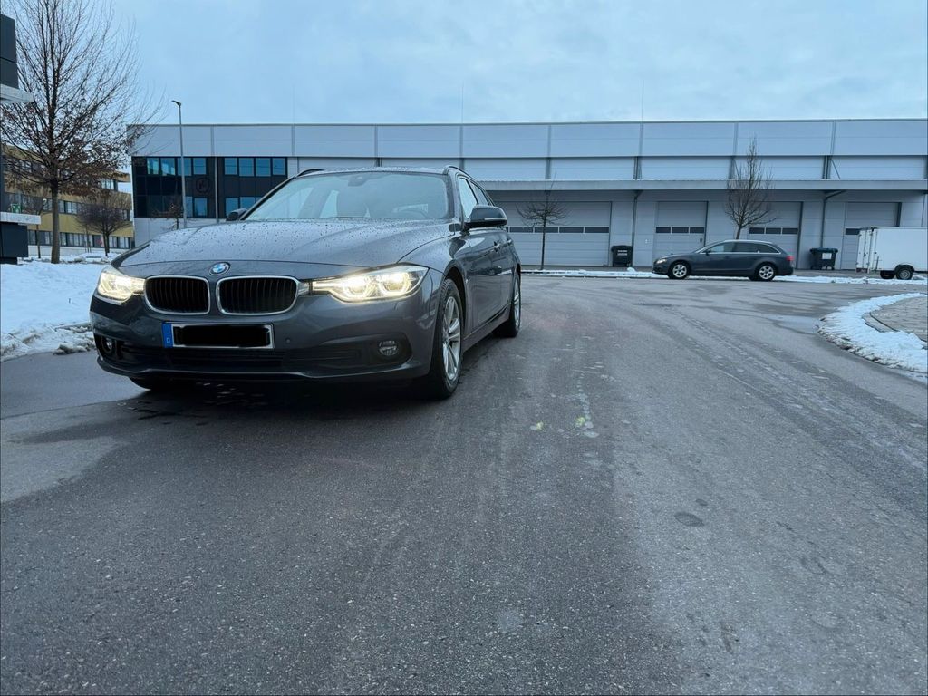 Image of BMW 320