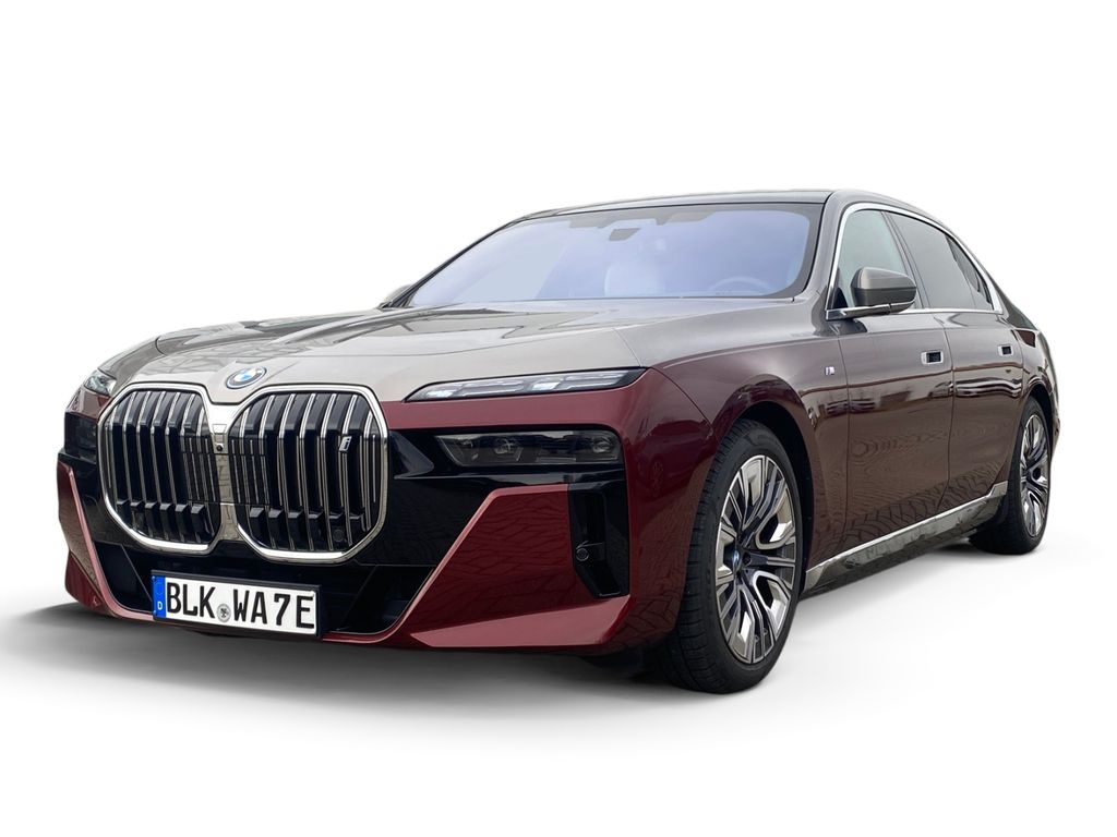 BMW i7