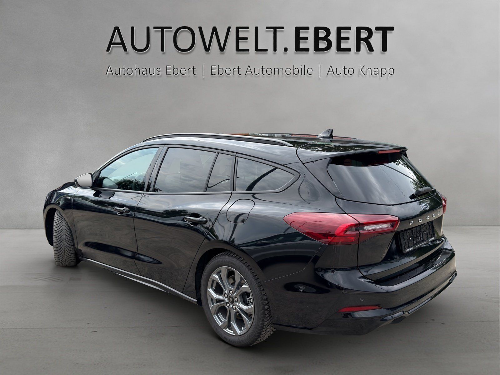 Fahrzeugabbildung Ford Focus 1.5 ST-Line X Aut./LED/ACC/AHK/KAMERA/SHZ/