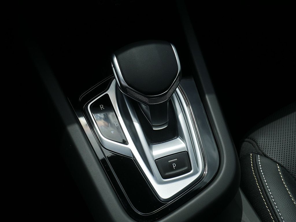 Fahrzeugabbildung Renault Arkana Engineered E-Tech 145 NAVI ACC LED 360°
