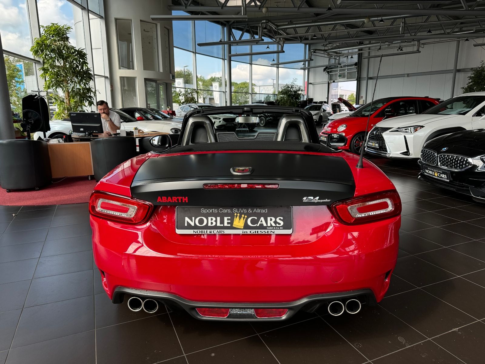 Fahrzeugabbildung Abarth 124 Spider Turbo Turismo LEDER BOSE NAV