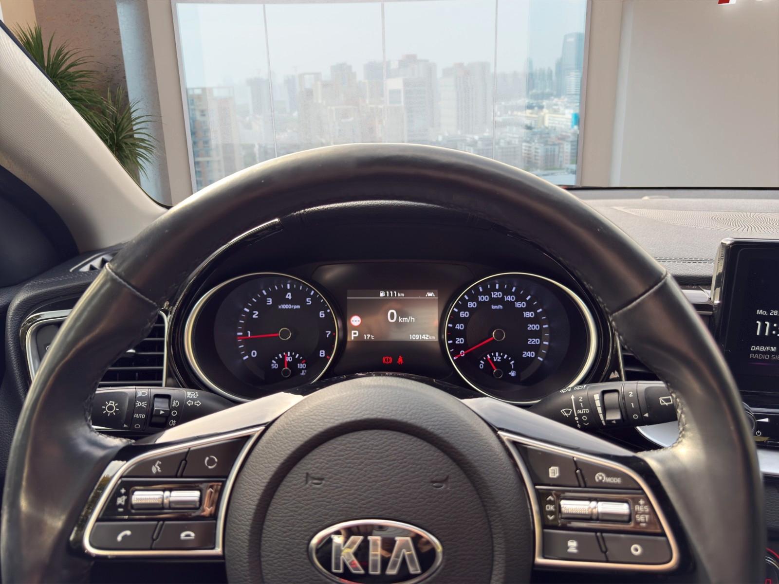 Kia XCeed 1.4 T-GDI DCT Spirit Navi Kamera AHK