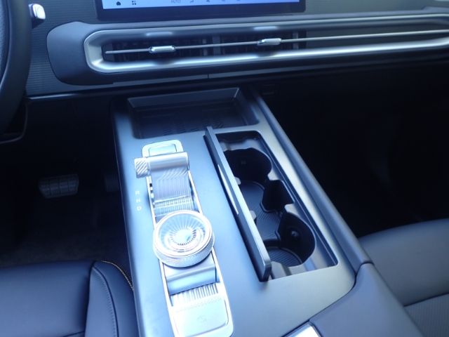 Fahrzeugabbildung BAIC BJ30 4WD HEV El. Panodach Leder digitales Cockpi