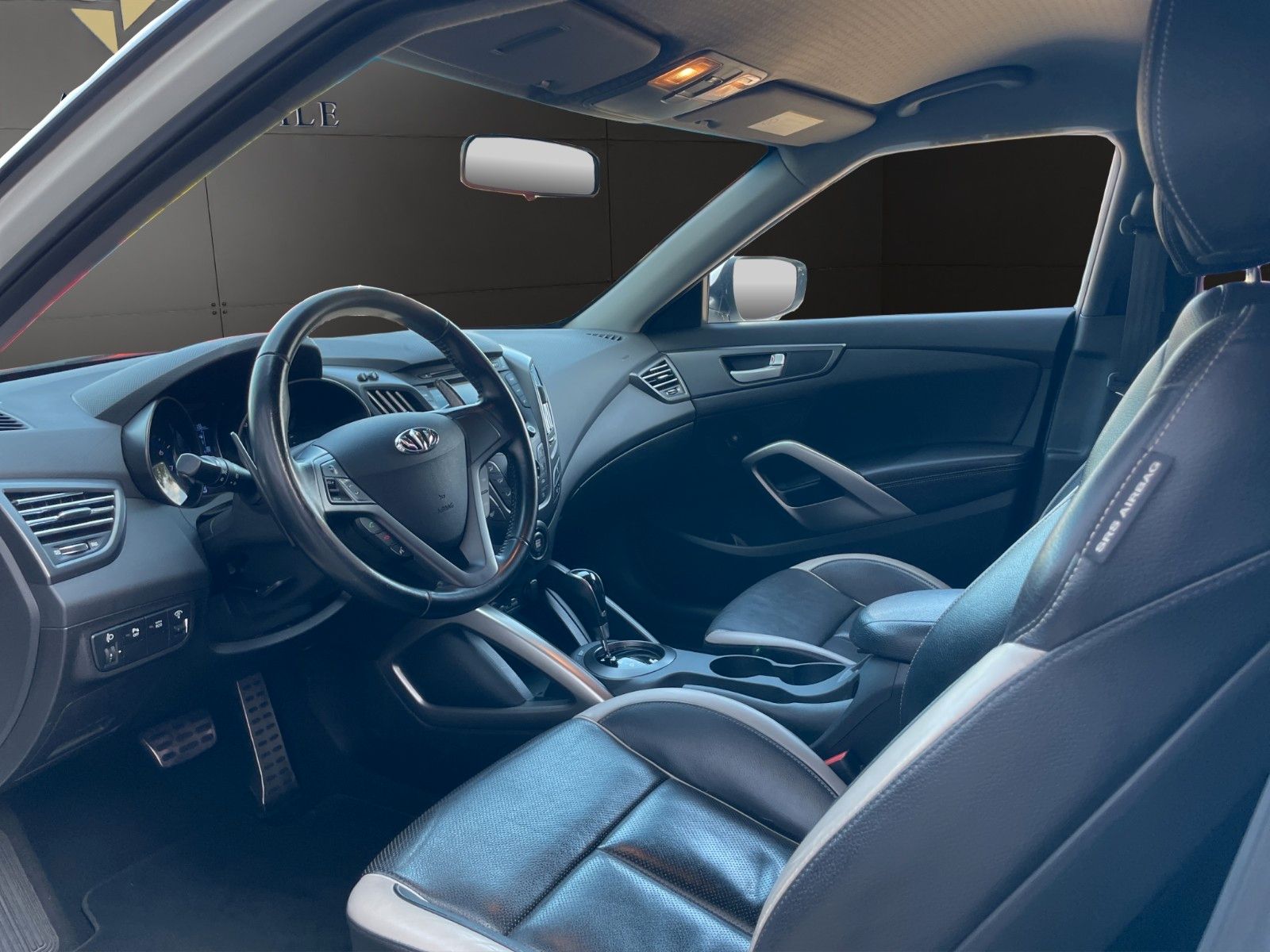 Fahrzeugabbildung Hyundai Veloster Style *Leder*Automatik*Tempomat*Kamera