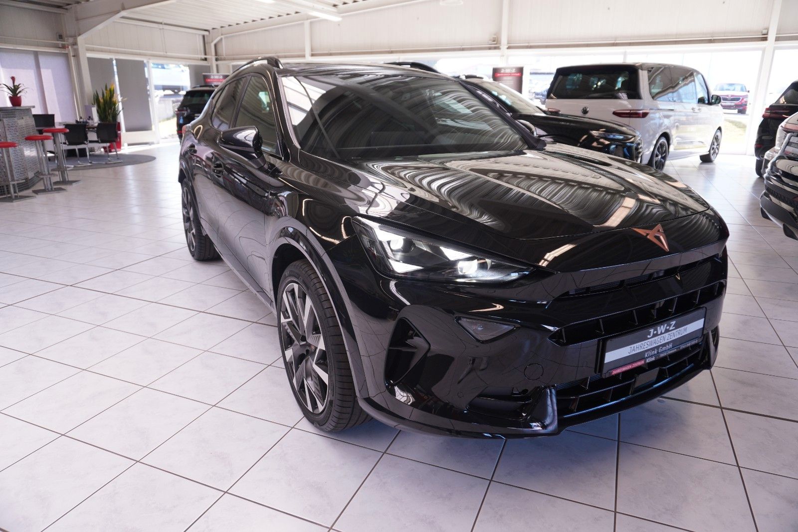 Cupra Formentor 1.5 e-HYBRID 150kW DSG*AHK*PANO* imagem 3