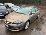 Opel Astra J Lim. 4-trg. 150 Jahre Opel ecoFlex - Opel Astra: J Ecoflex