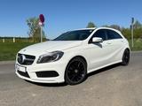 Mercedes-Benz A180 AMG Park-Assist Sitzhzg Diamant Bi-Xenon - gebrauchte Kleinwagen Privatanbieter gebraucht