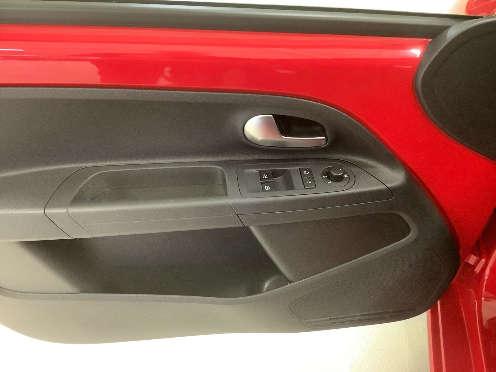up! 1,0 l 48 kW (65 PS)  Klima, SHZ, maps+ more 