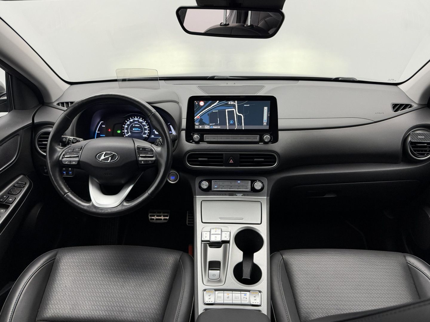 Hyundai Kona EV Premium 64 kWh SOH 90,1% | Warmtepomp | imagem 3