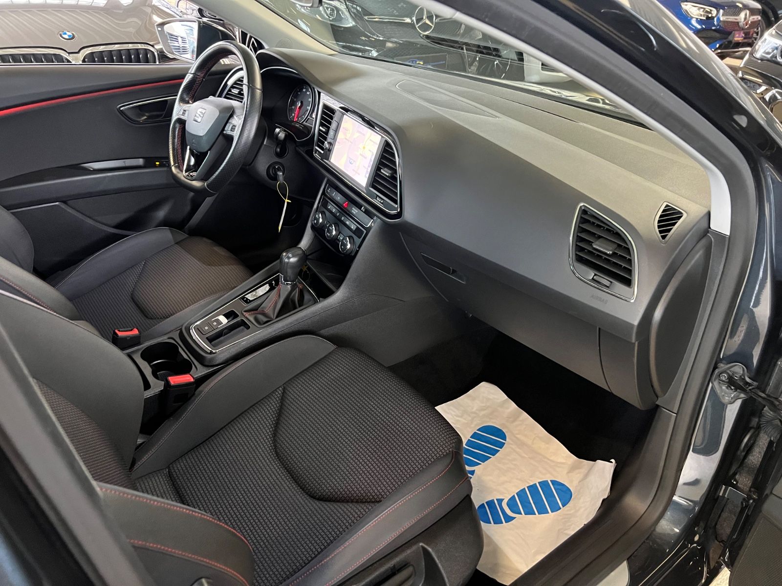 Fahrzeugabbildung SEAT Leon FR 1.5 TSI * AUTOMATIK *LED*