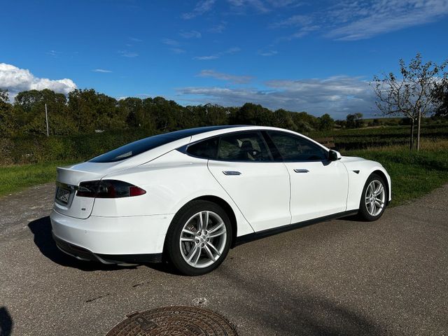 Tesla 85D*SUPERCHARGER FREE*PANO*