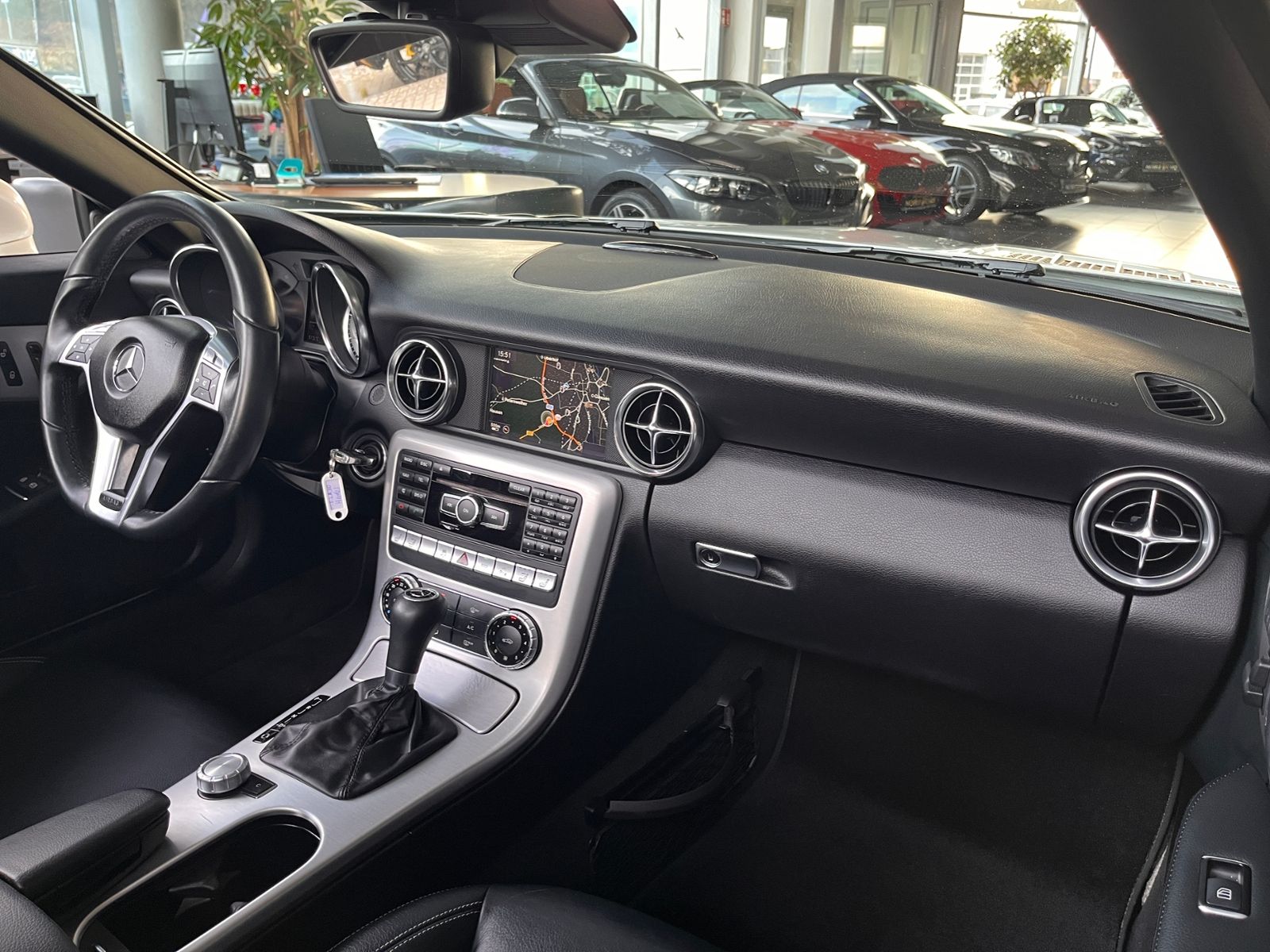 Fahrzeugabbildung Mercedes-Benz SLK 350 BlueEfficiency XENON MEMORY