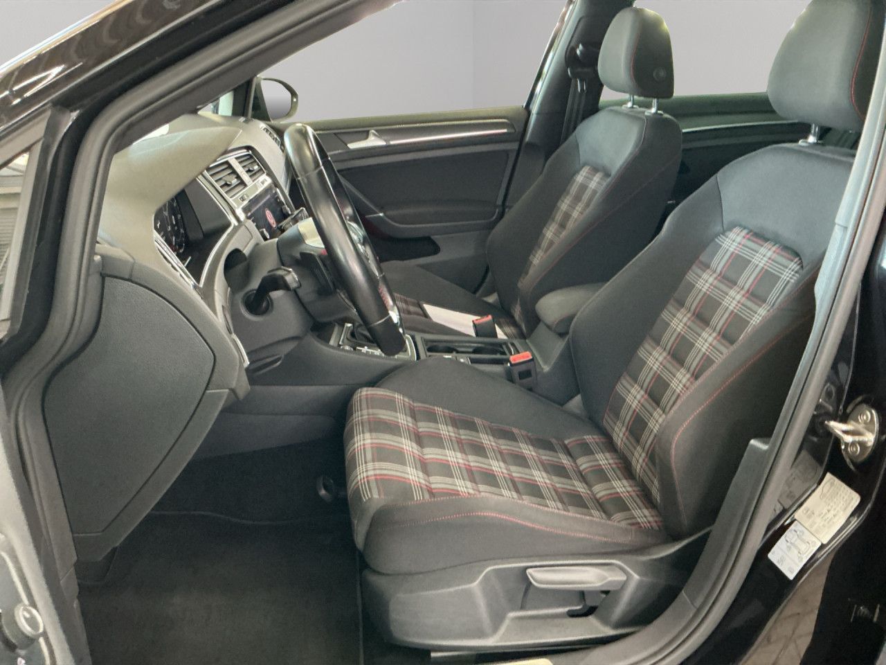 Volkswagen Golf VII 2.0 TSI DSG GTI Performance TOP-PAKET foto 13