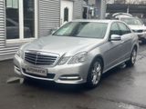 Mercedes-Benz E 200 Lim. AUTOMATIK+BI/XENON+EINPARKHILFE - Mercedes-Benz E 200 in Duisburg