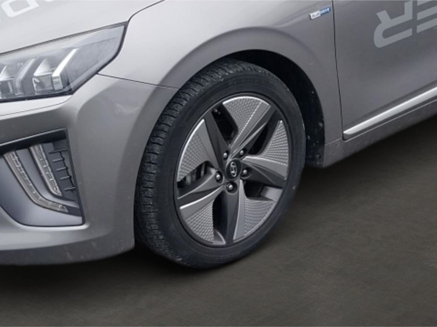 Fahrzeugabbildung Hyundai IONIQ Hybrid Style Glasschiebedach, Navi, Klima