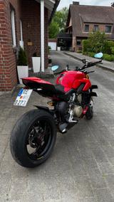 Ducati Streetfighter V4S - top Zustand mit viel Zubehör - Offers