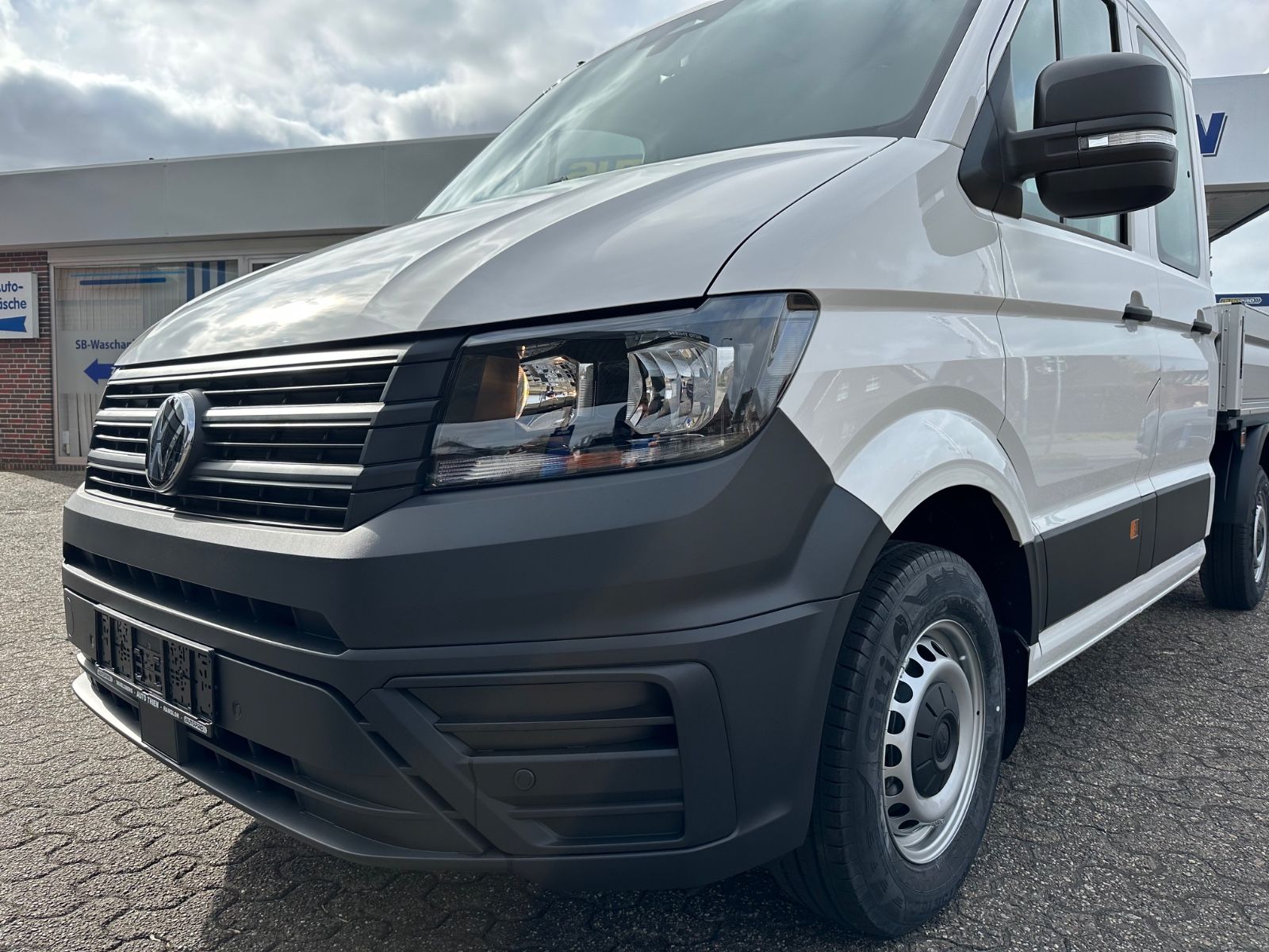 Fahrzeugabbildung Volkswagen Crafter Pritsche 35 DOKA 2.0 TDI Klima/GRA