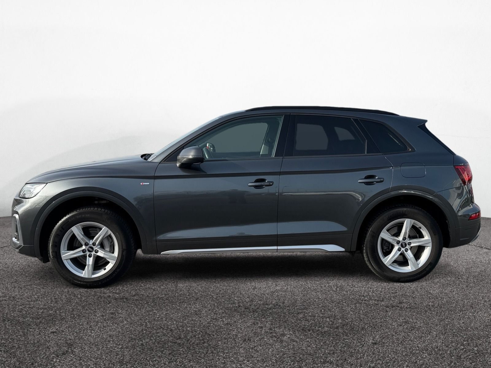 Audi Q5 2.0 TFSIe+Sline+Stronic+AHK+NAVI+Matrix+RFK+S imagem 3