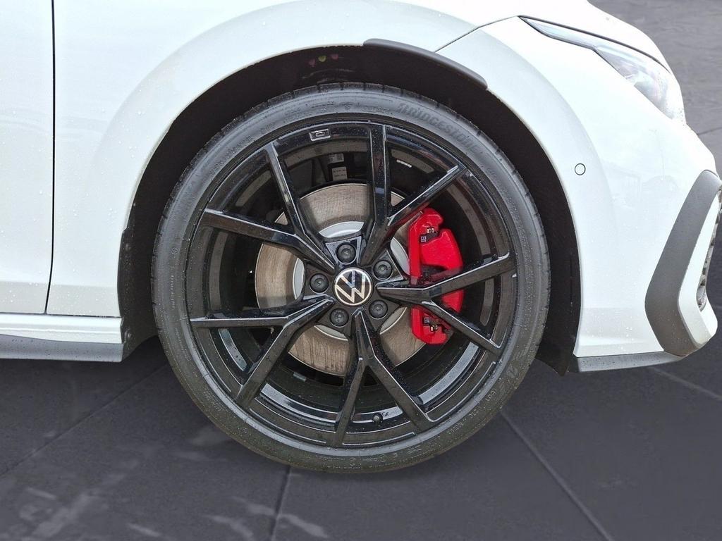 Volkswagen Golf 12