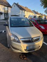 Opel Zafira 1.6 Benzin | 7-Sitzer | Grau |... - Opel Zafira Gebrauchtwagen in Aachen