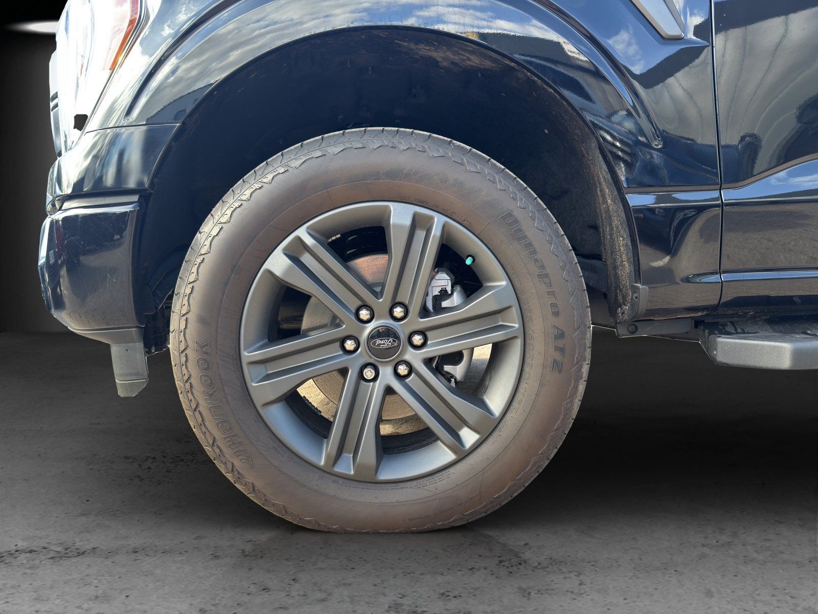 Fahrzeugabbildung Ford F-150 Lariat BLACK 4x4 NAVI/AHK/360°/PANORAMA